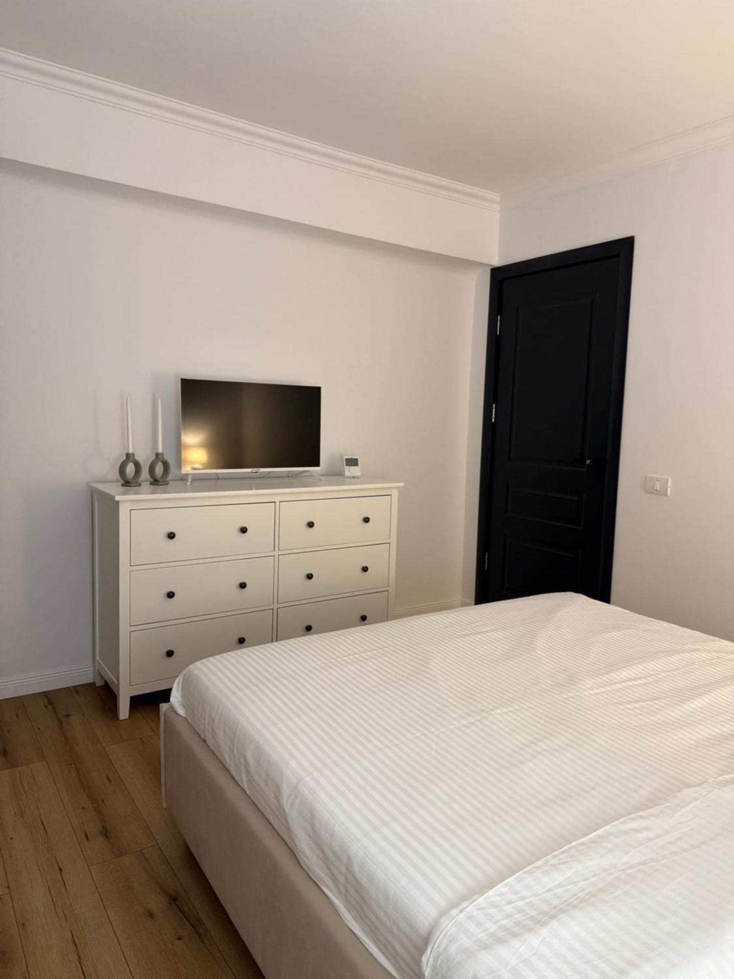 Appartamento Aman 20 Craiova Esterno foto